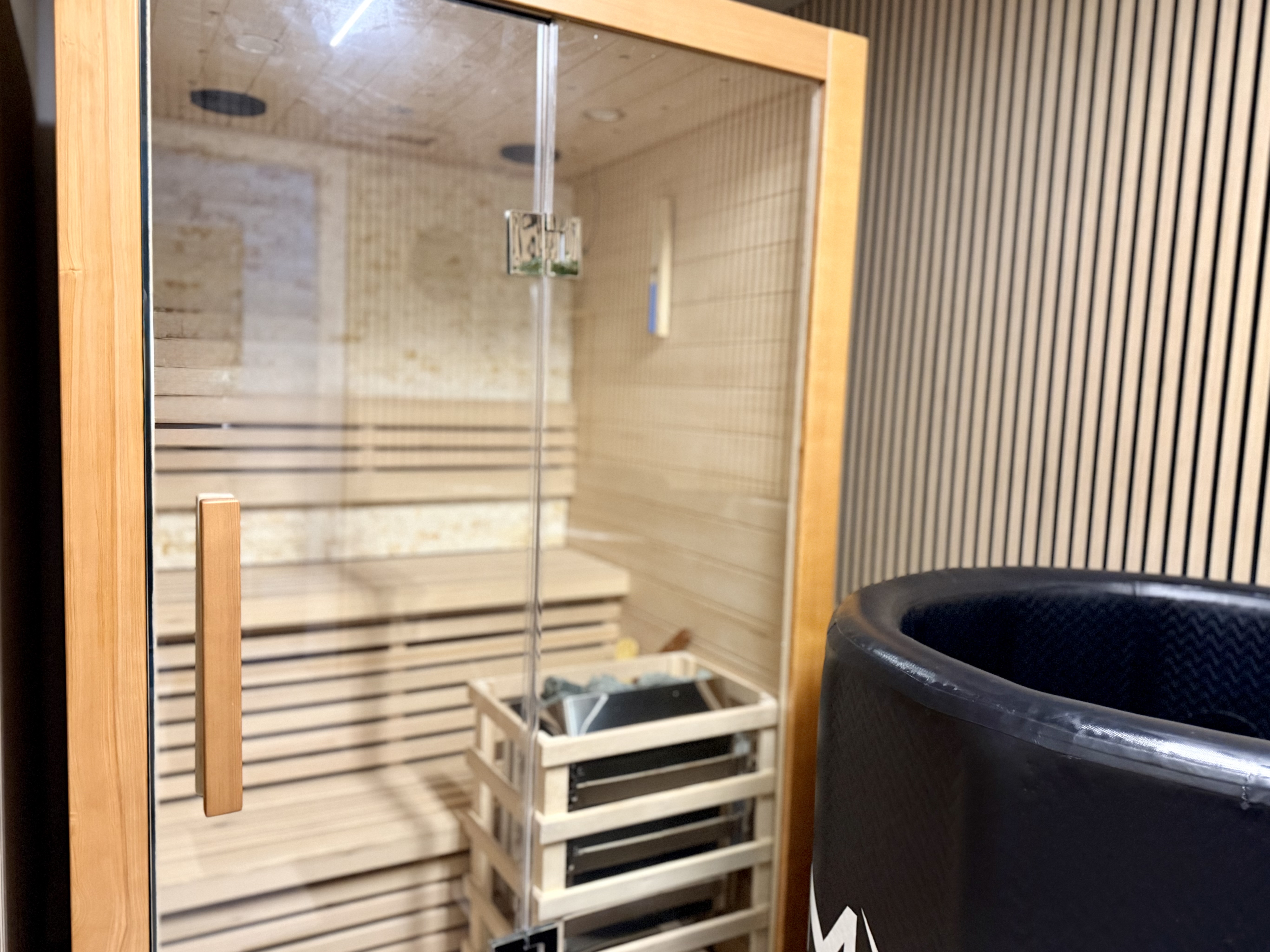 Sauna and cold plunge at Recovery Pod Bristol